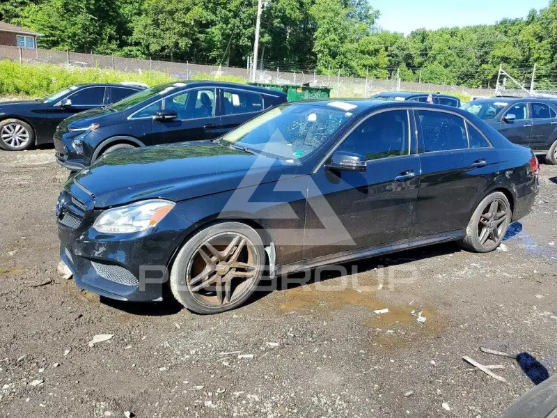 2015 Mercedes Benz E-Class фото