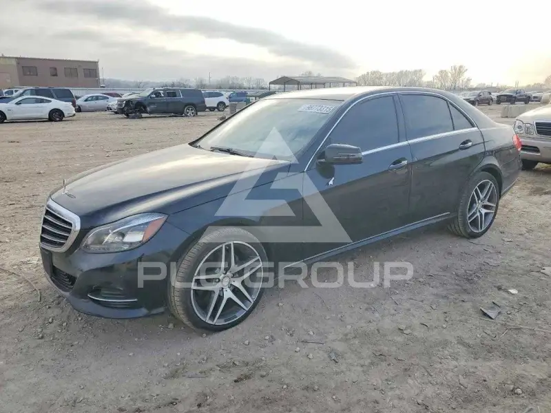 2015 Mercedes Benz E-Class фото