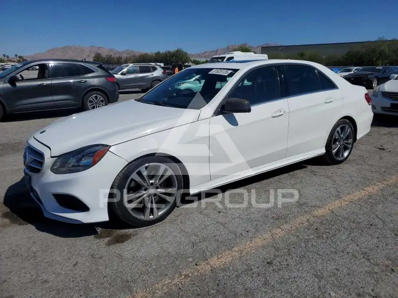 2015 Mercedes Benz E-Class фото