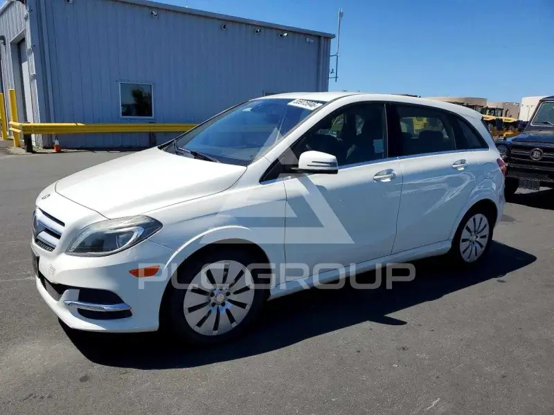 2015 Mercedes Benz B-Class фото