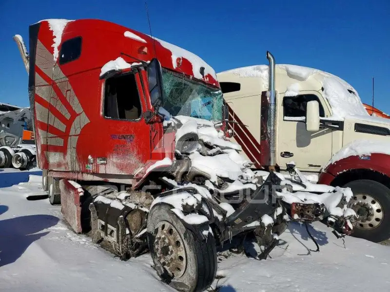 2015 Volvo VNL photo