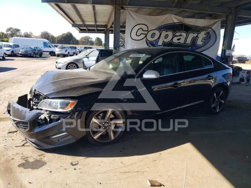 2015 Volvo S60 фото