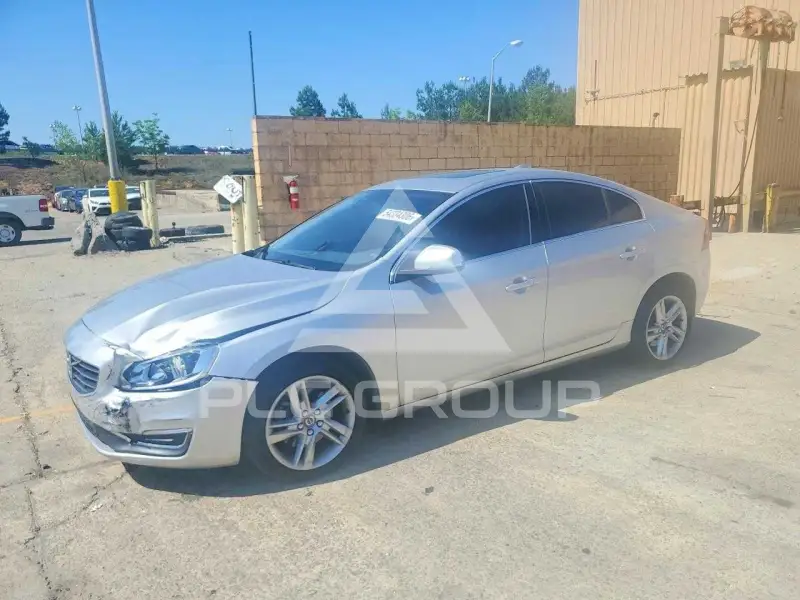 2015 Volvo S60 фото