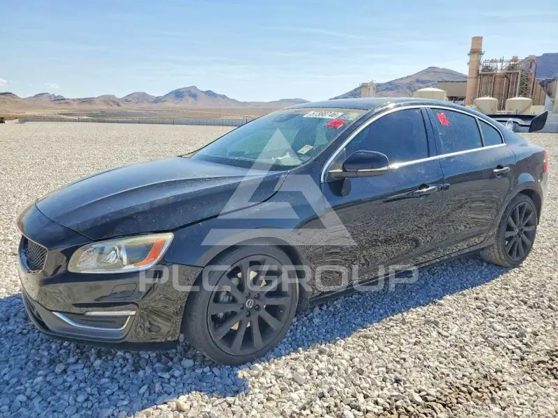 2015 Volvo S60 photo