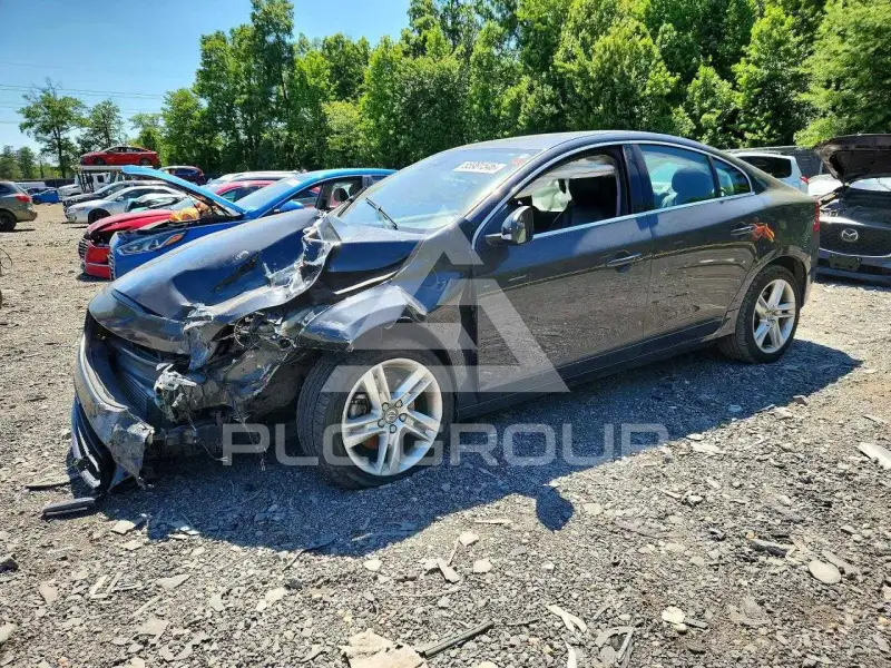 2015 Volvo S60 фото