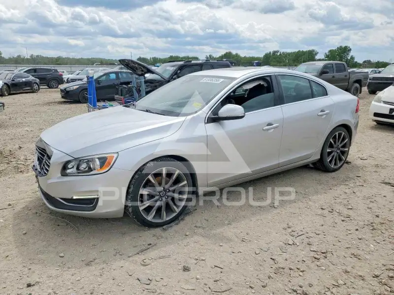 2015 Volvo S60 фото