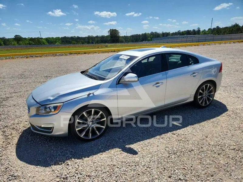 2015 Volvo S60 фото