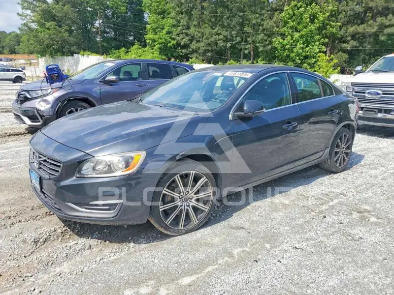 2015 Volvo S60 фото