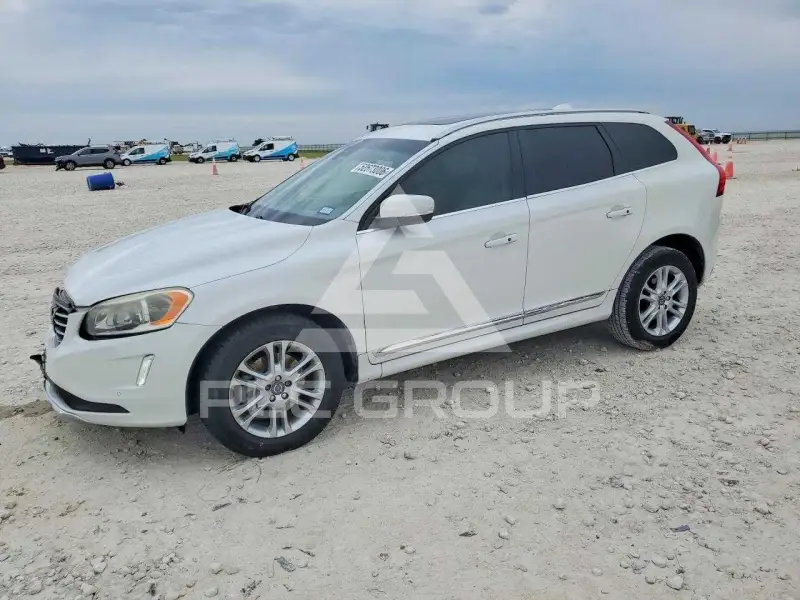 2015 Volvo XC60 photo