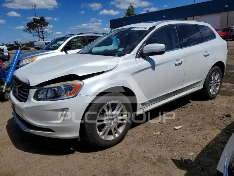 2015 Volvo XC60 фото