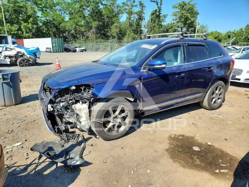 2015 Volvo XC60 фото