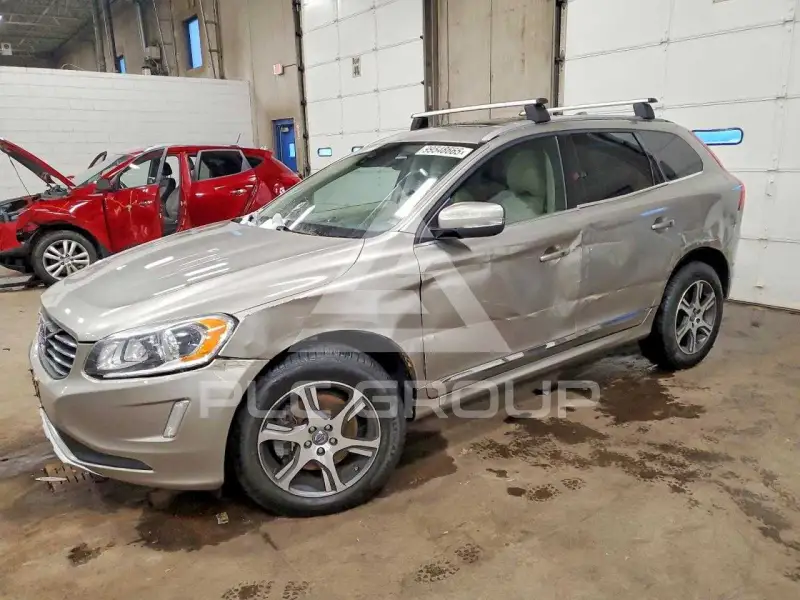 2015 Volvo XC60 фото