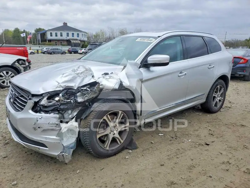 2015 Volvo XC60 photo