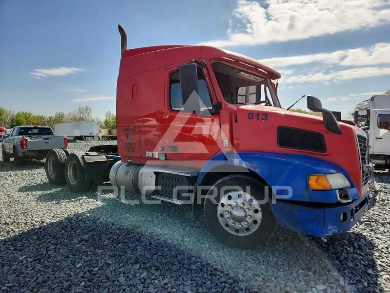 2015 Volvo VNL фото