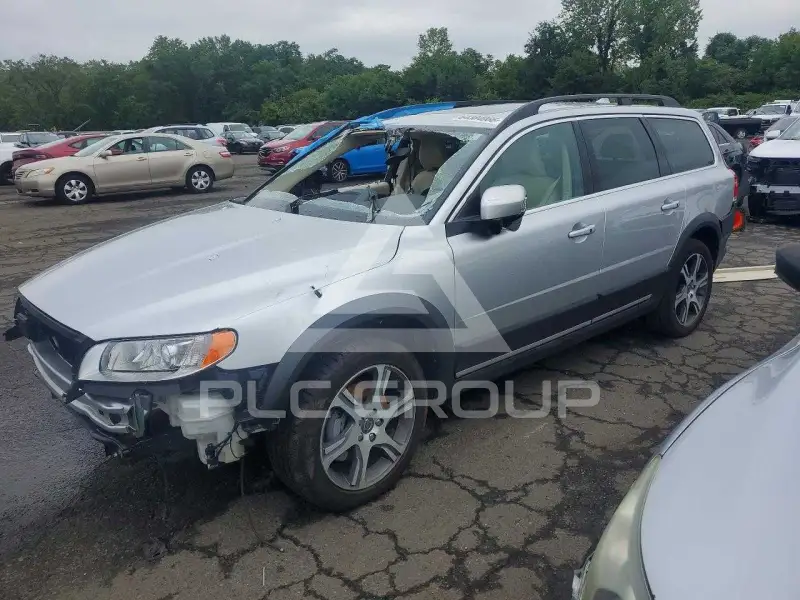 2015 Volvo XC70 фото
