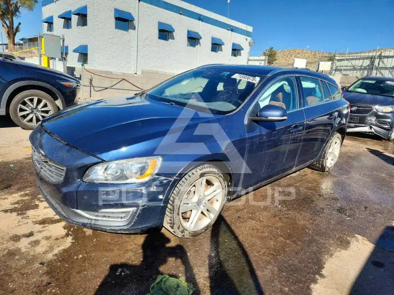 2015 Volvo V60 фото