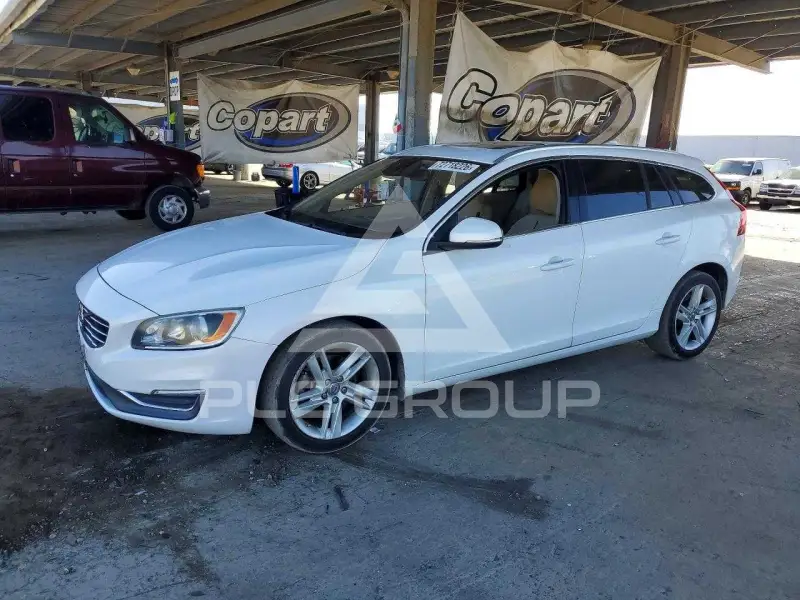 2015 Volvo V60 фото