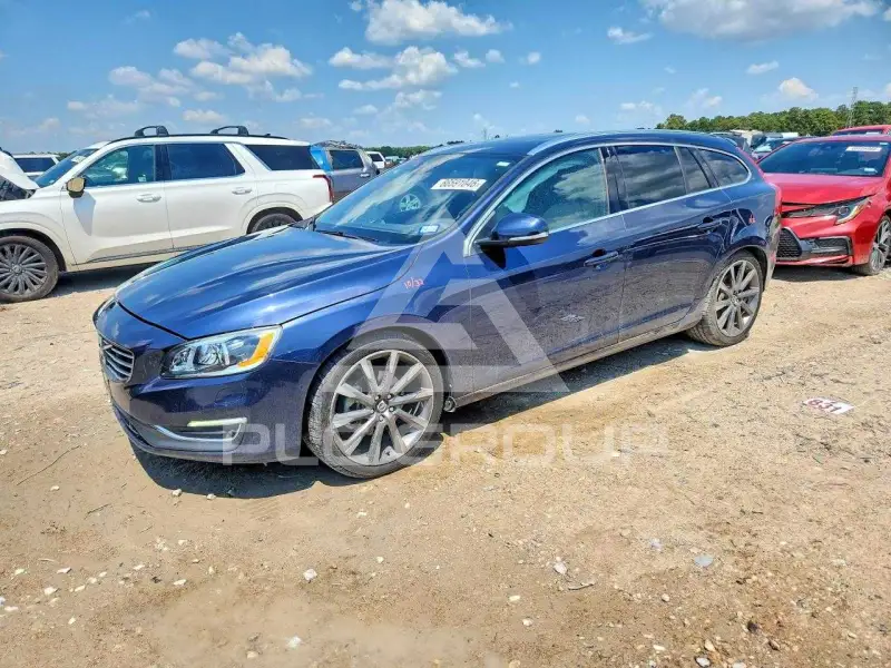 2015 Volvo V60 фото