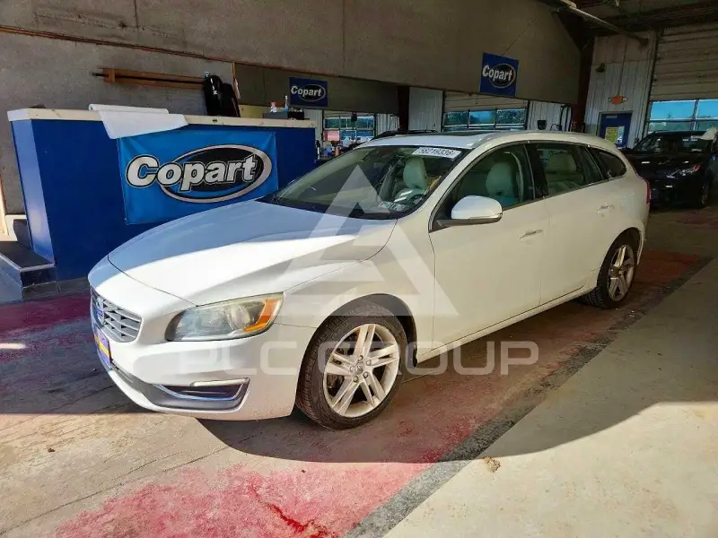 2015 Volvo V60 photo