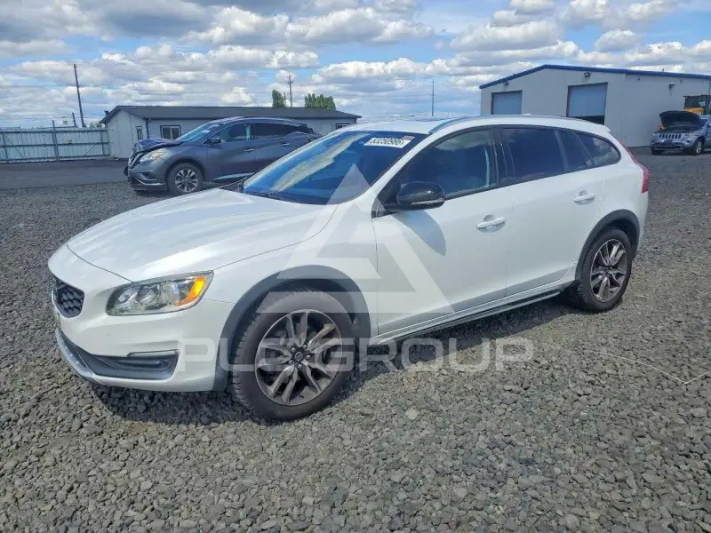 2015 Volvo V60 фото