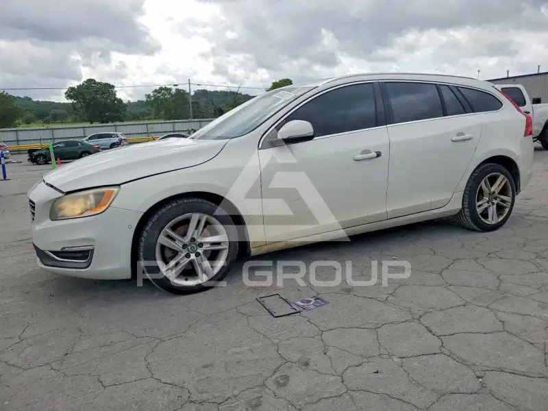 2015 Volvo V60 фото
