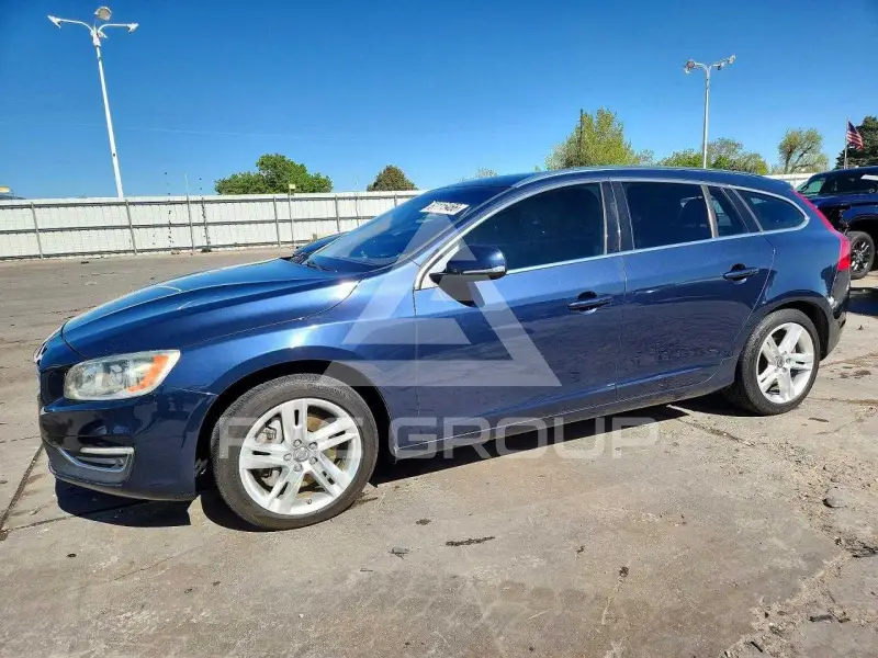 2015 Volvo V60 фото