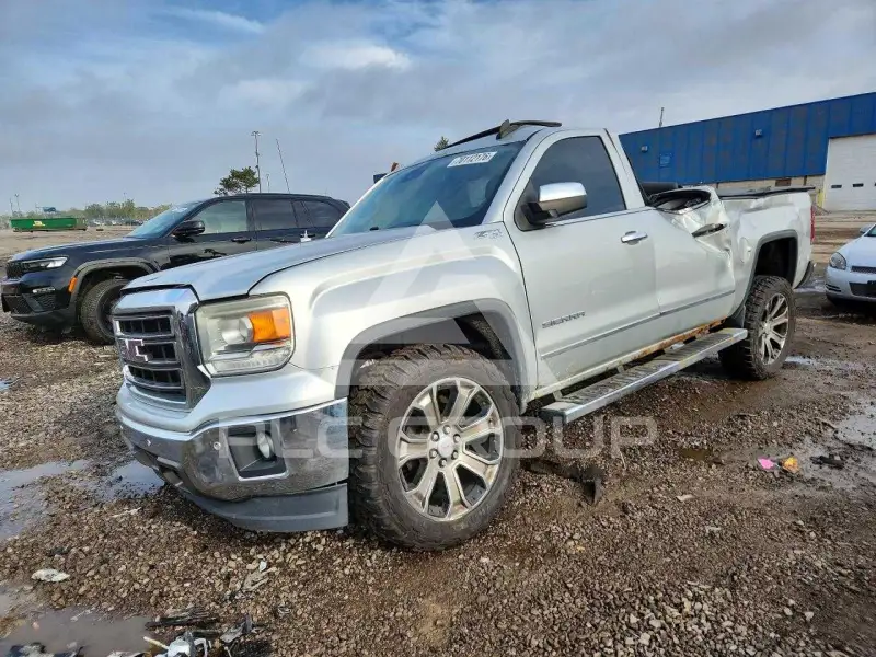 2015 GMC Sierra photo