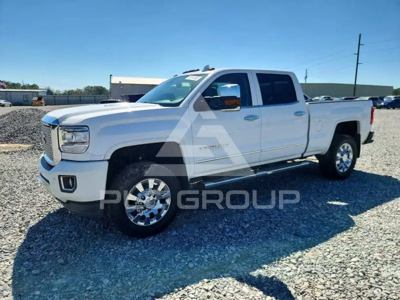2015 GMC Sierra photo