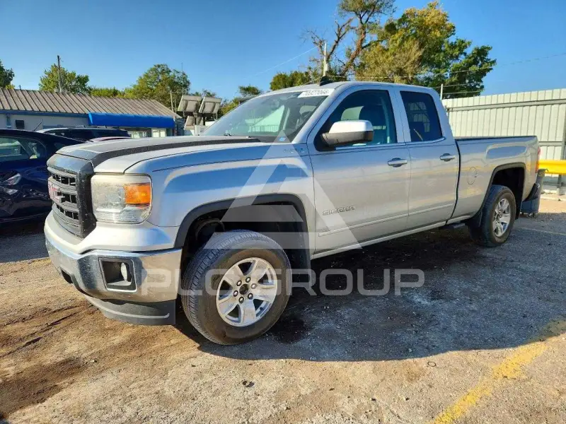 2015 GMC Sierra photo