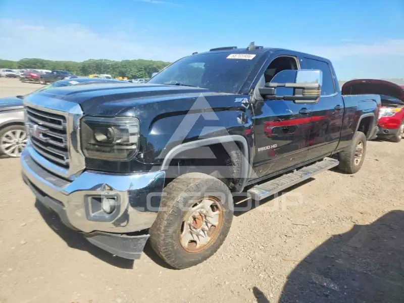 2015 GMC Sierra photo