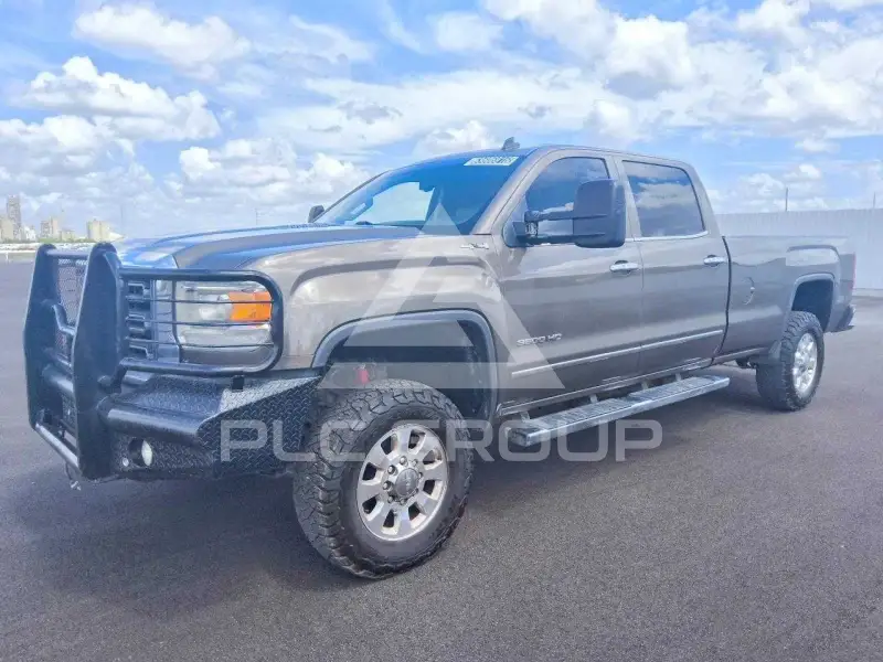 2015 GMC Sierra photo