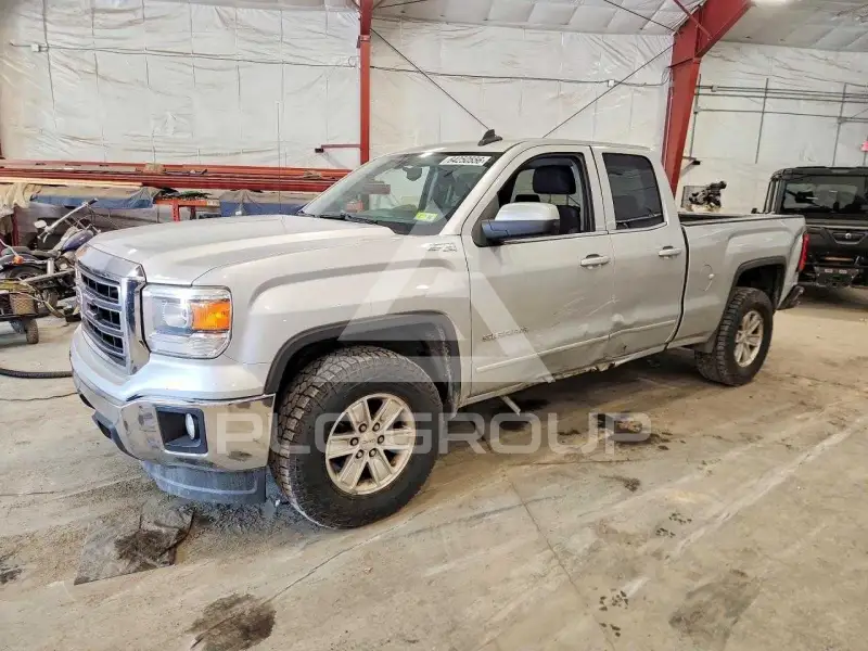 2015 GMC Sierra photo