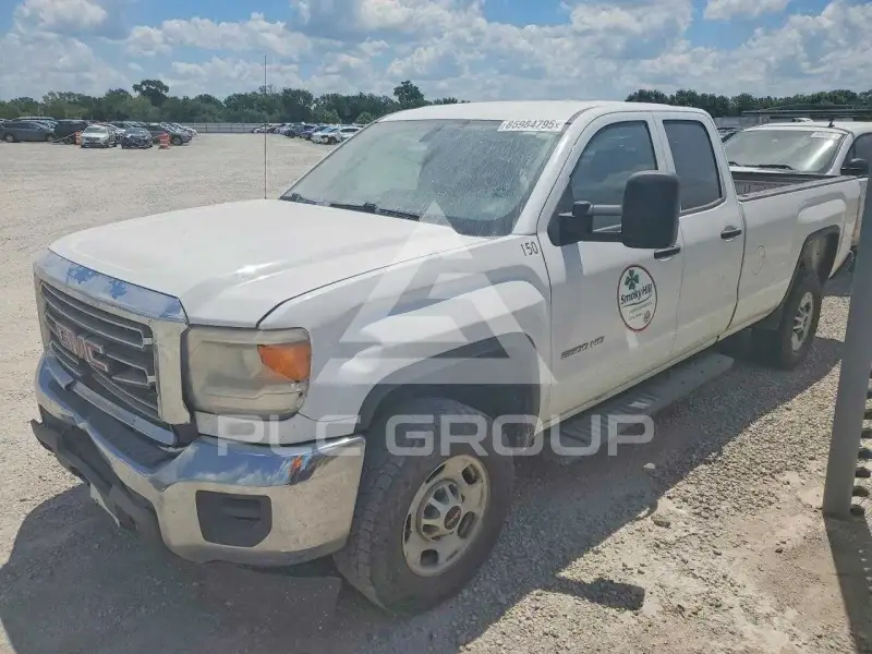 2015 GMC Sierra photo