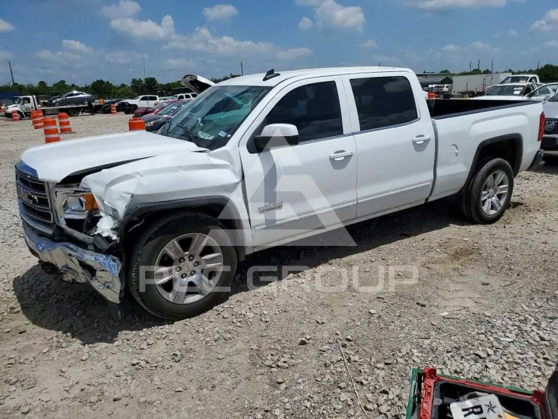 2015 GMC Sierra photo