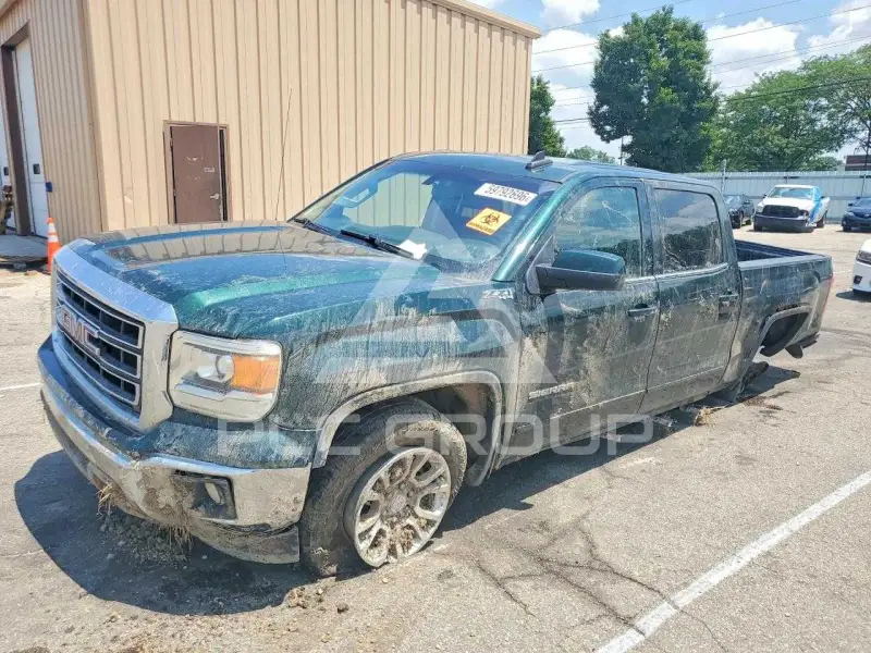 2015 GMC Sierra photo