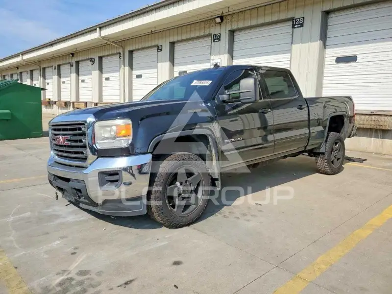 2015 GMC Sierra photo