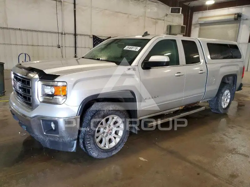 2015 GMC Sierra photo