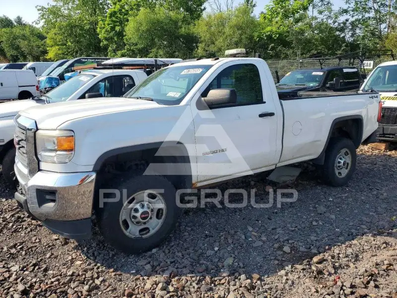 2015 GMC Sierra photo