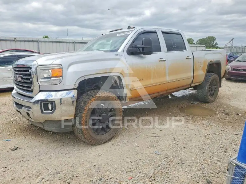 2015 GMC Sierra photo