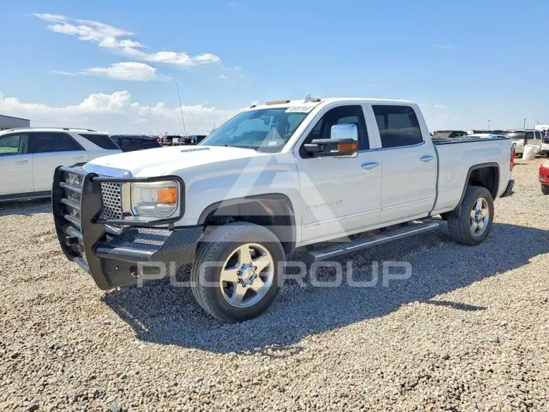 2015 GMC Sierra photo