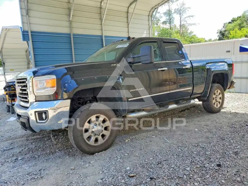 2015 GMC Sierra photo