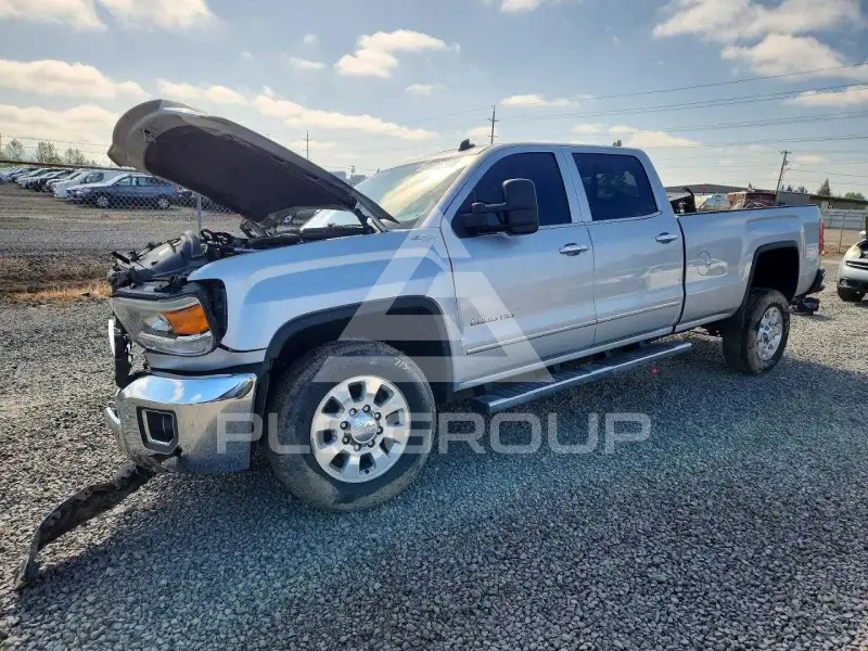 2015 GMC Sierra photo