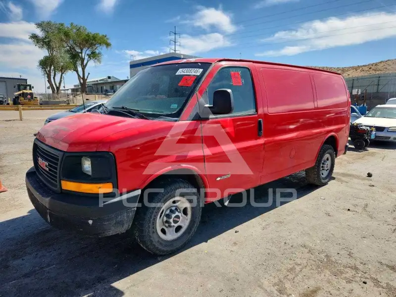 2015 GMC Savana фото