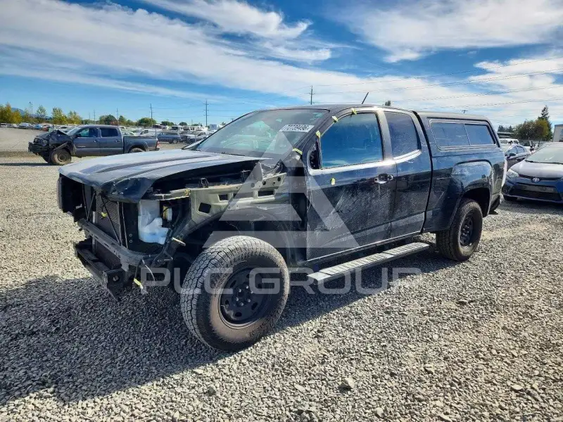 2015 GMC CANYON photo