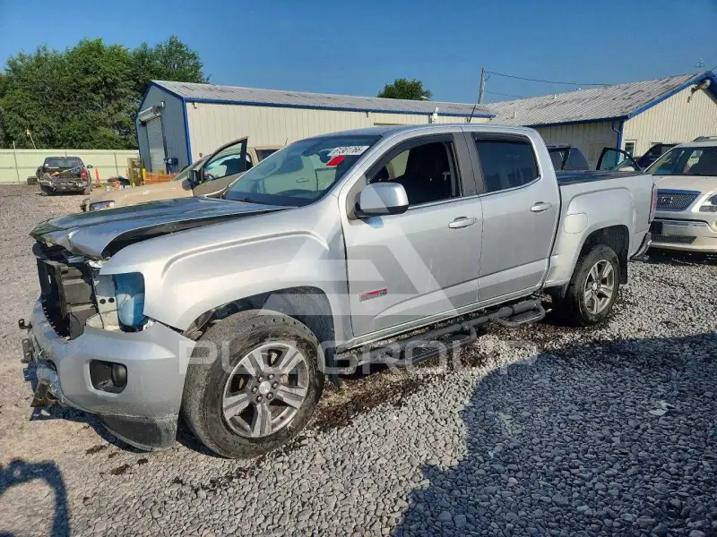 2015 GMC CANYON photo