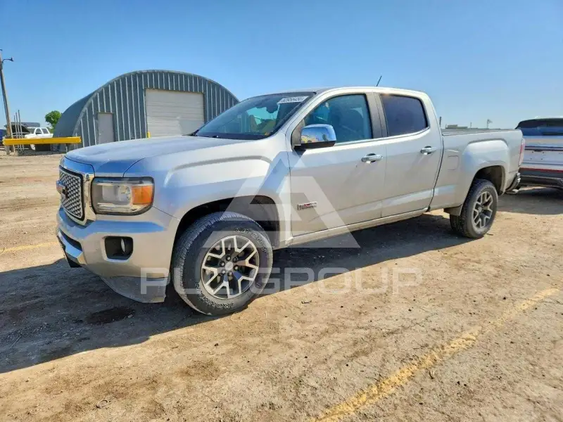 2015 GMC CANYON photo