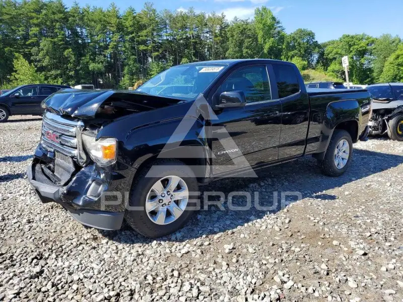 2015 GMC CANYON photo