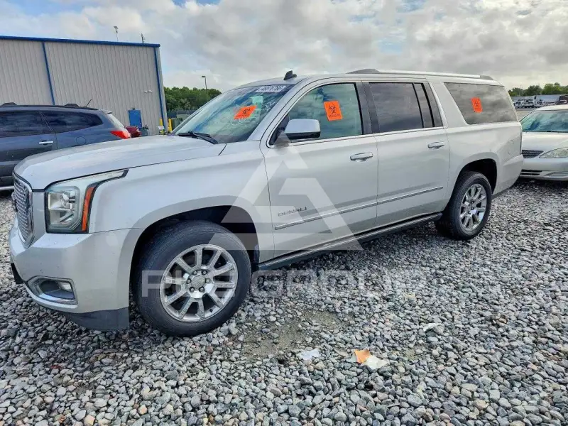 2015 GMC YUKON фото
