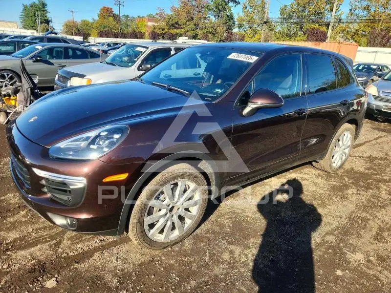 2015 Porsche Cayenne фото
