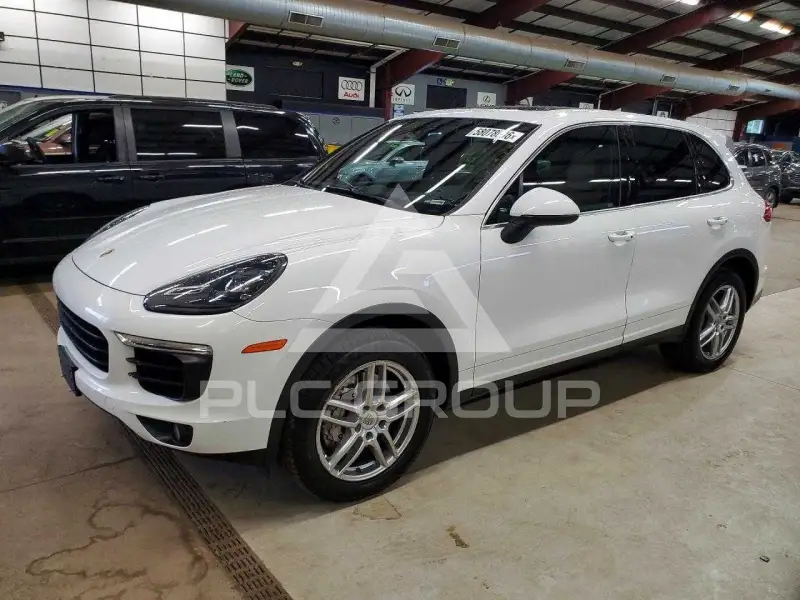 2015 Porsche Cayenne фото